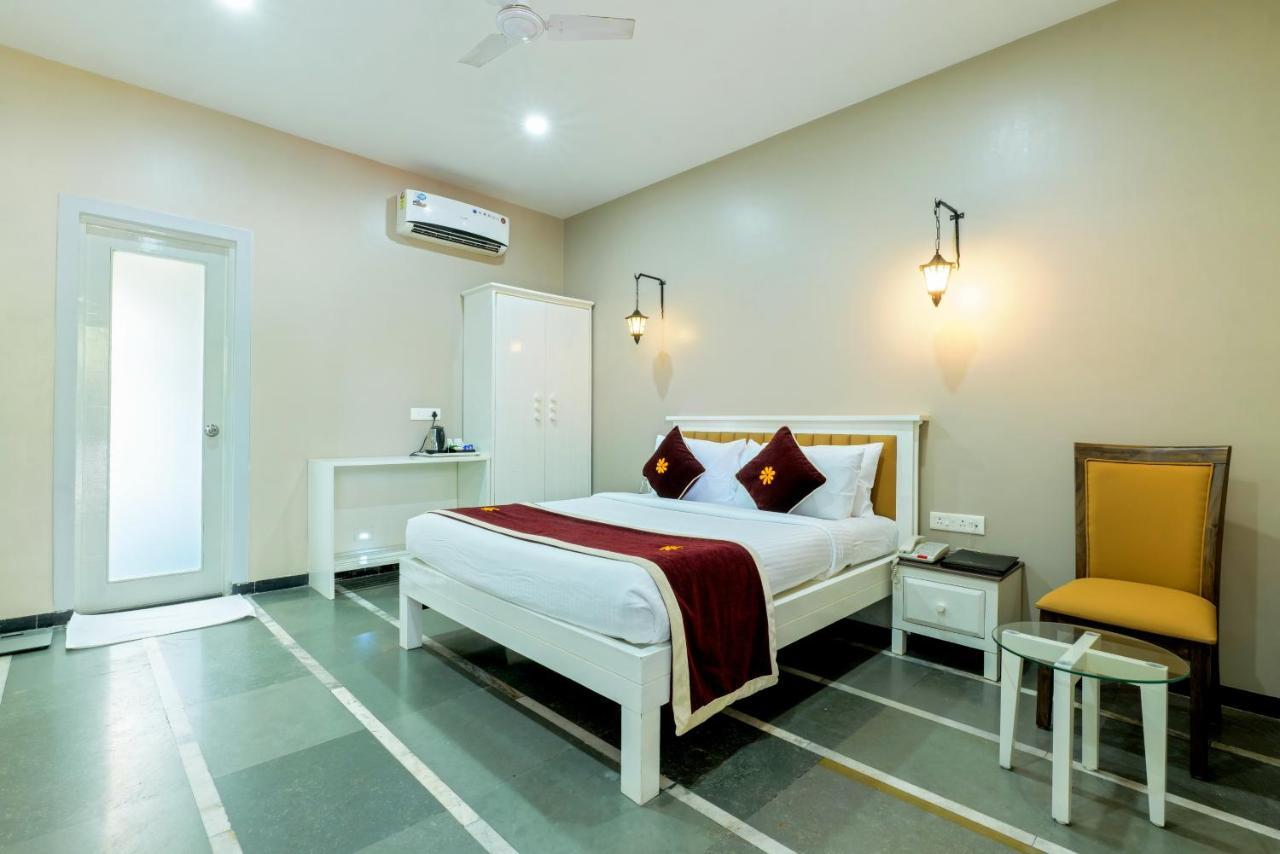 Gold Beach Villa Daman Dış mekan fotoğraf