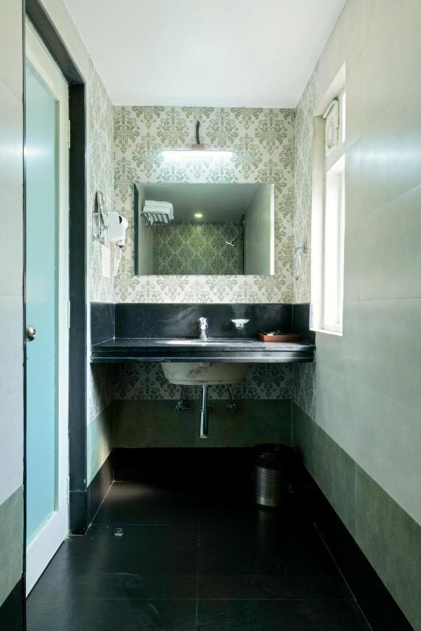 Gold Beach Villa Daman Dış mekan fotoğraf